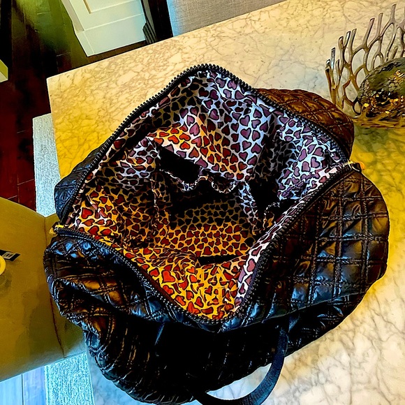 Designer quilted travel zipper bag with bamboo pulls.  Very roomy! Used ONCE! - Picture 6 of 13